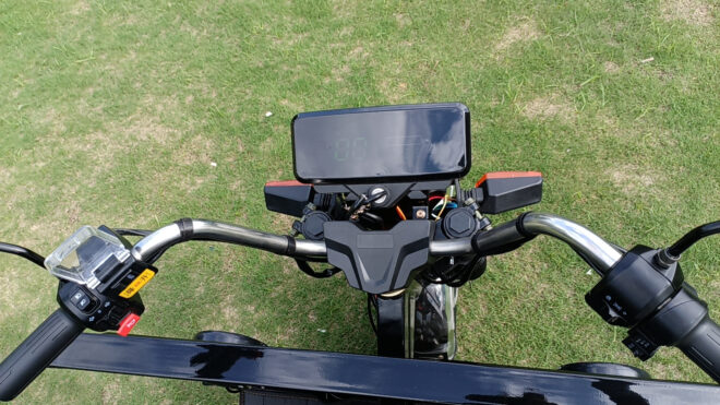 Electric Three Wheel 1.6m with Hydraulic Lifting Unit - Image 18
