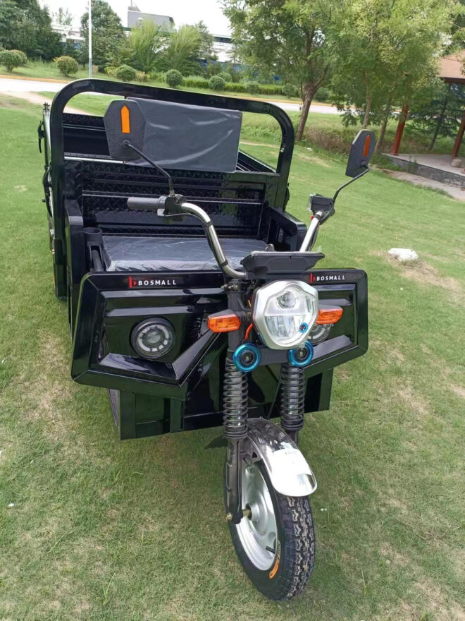 Electric Three Wheel 1.6m with Hydraulic Lifting Unit - Image 20