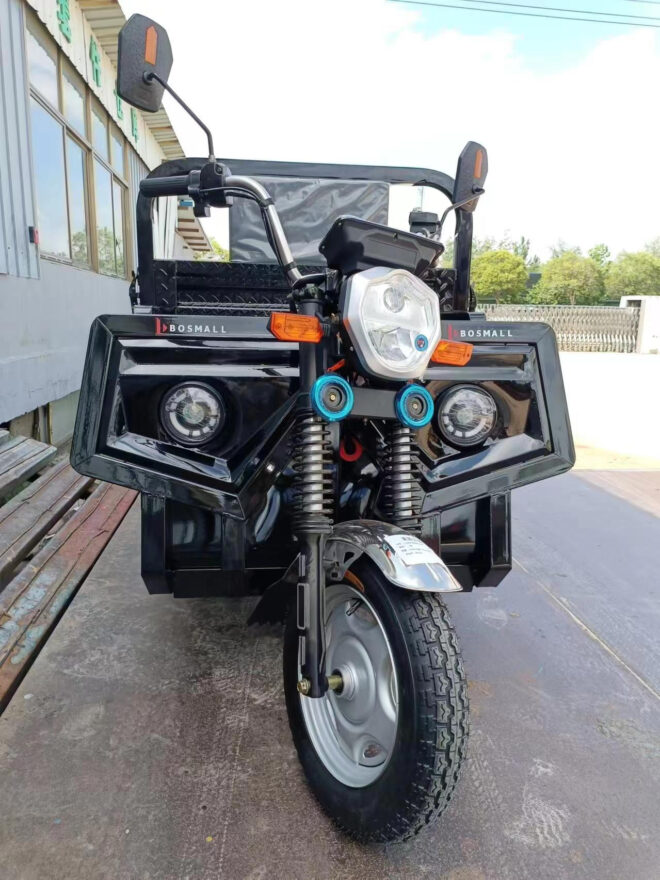 Electric Three Wheel 1.6m with Hydraulic Lifting Unit - Image 10