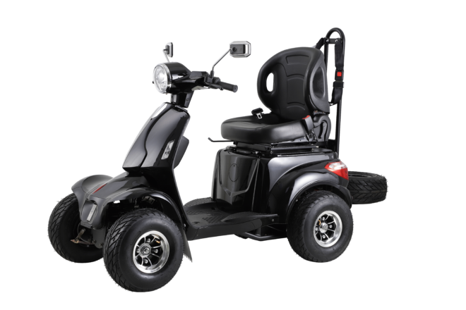 Golf scooter old people drive grass scooter