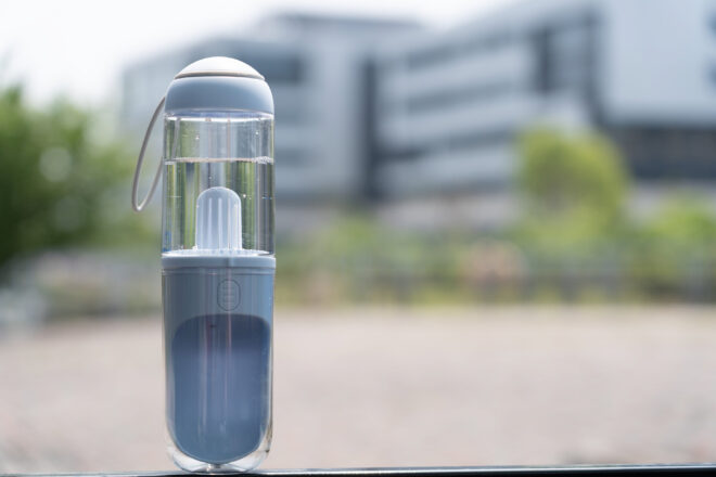 Pet Life 'PYURE' Handheld Travel Filtered Water Feeder - Image 11