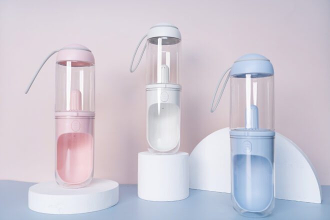 Pet Life 'PYURE' Handheld Travel Filtered Water Feeder - Image 6