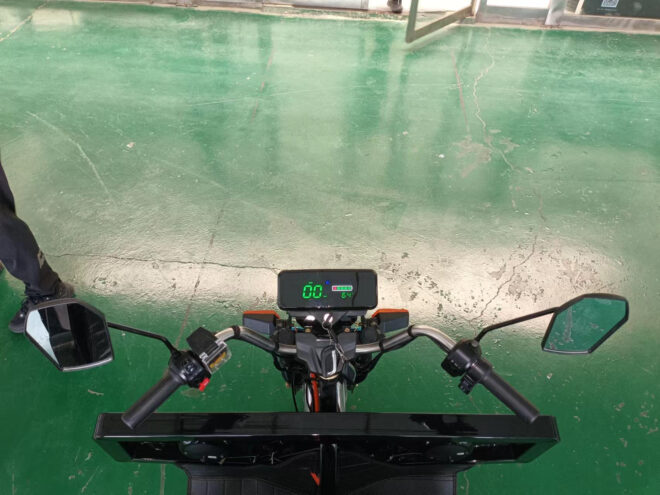 Electric Three Wheel 1.6m - Image 12